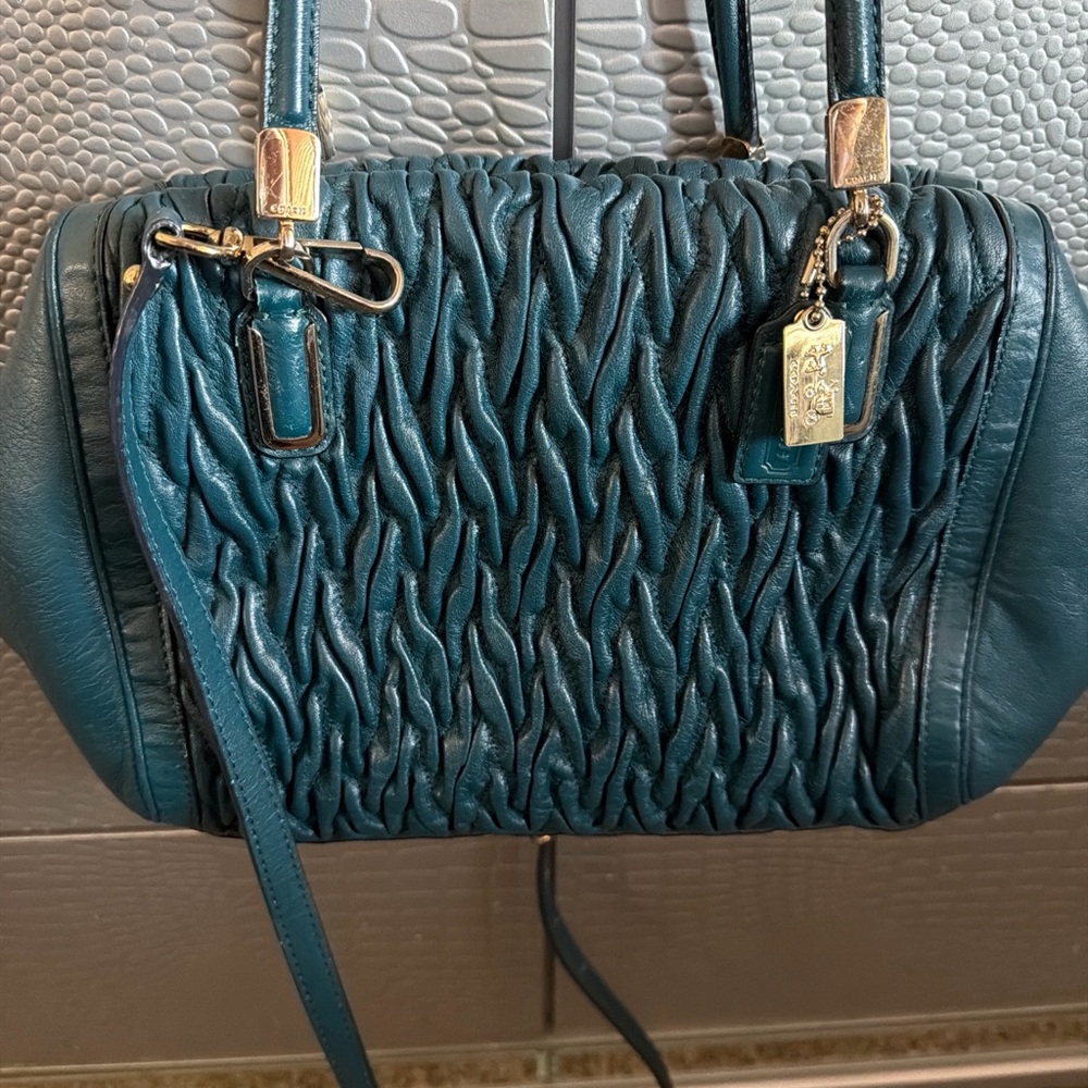 🔴SOLD!!!🔴Coach Teal Ruched Leather Satchel with Gold Hardware
